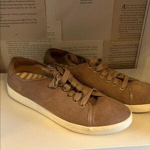 Vionic Women's Brown Casual Sneakers